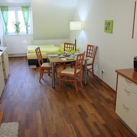Jungingers Aparthotel Holzheim  Bagian luar foto